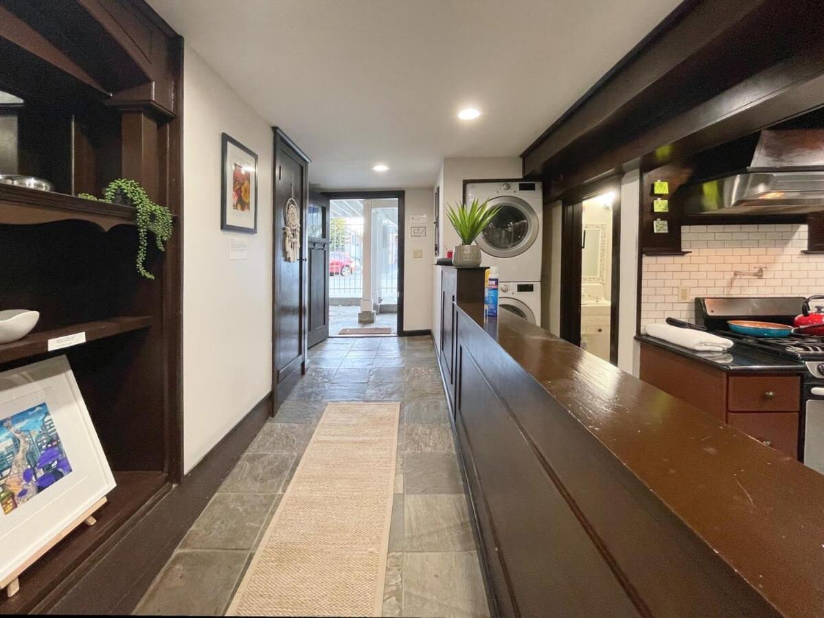 Artist'S Apartment In The Heart Of The City Sacramento Bagian luar foto