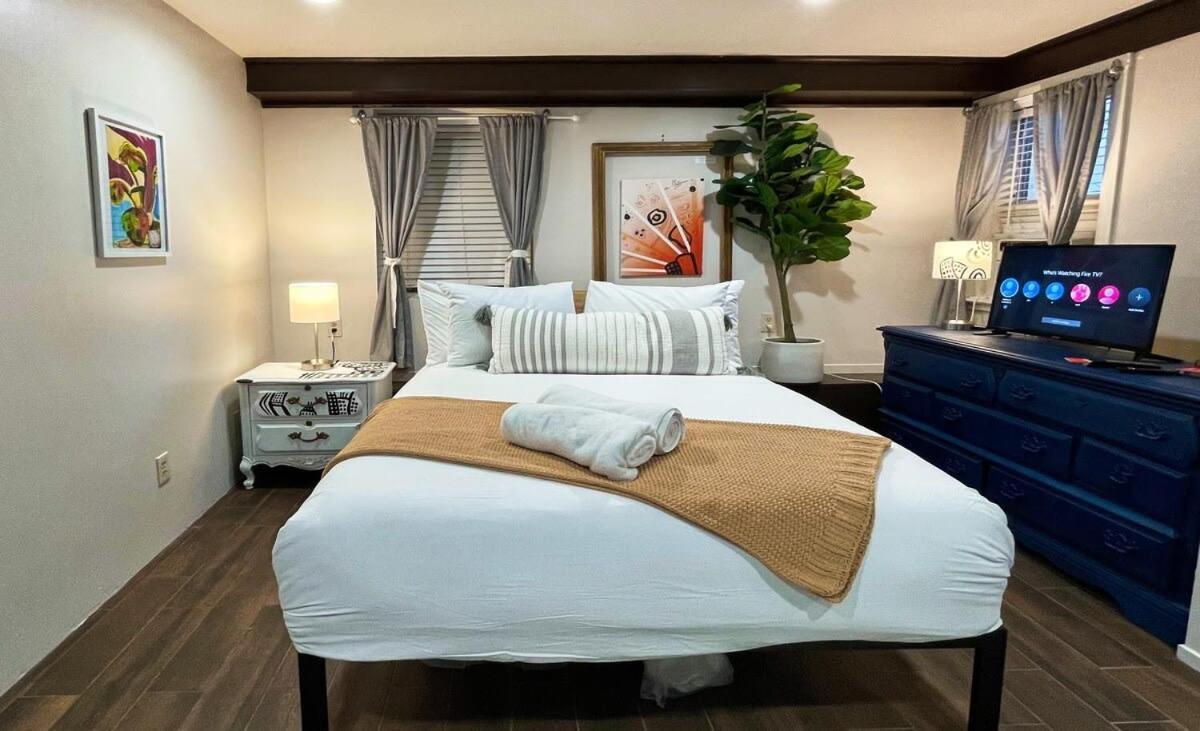 Artist'S Apartment In The Heart Of The City Sacramento Bagian luar foto