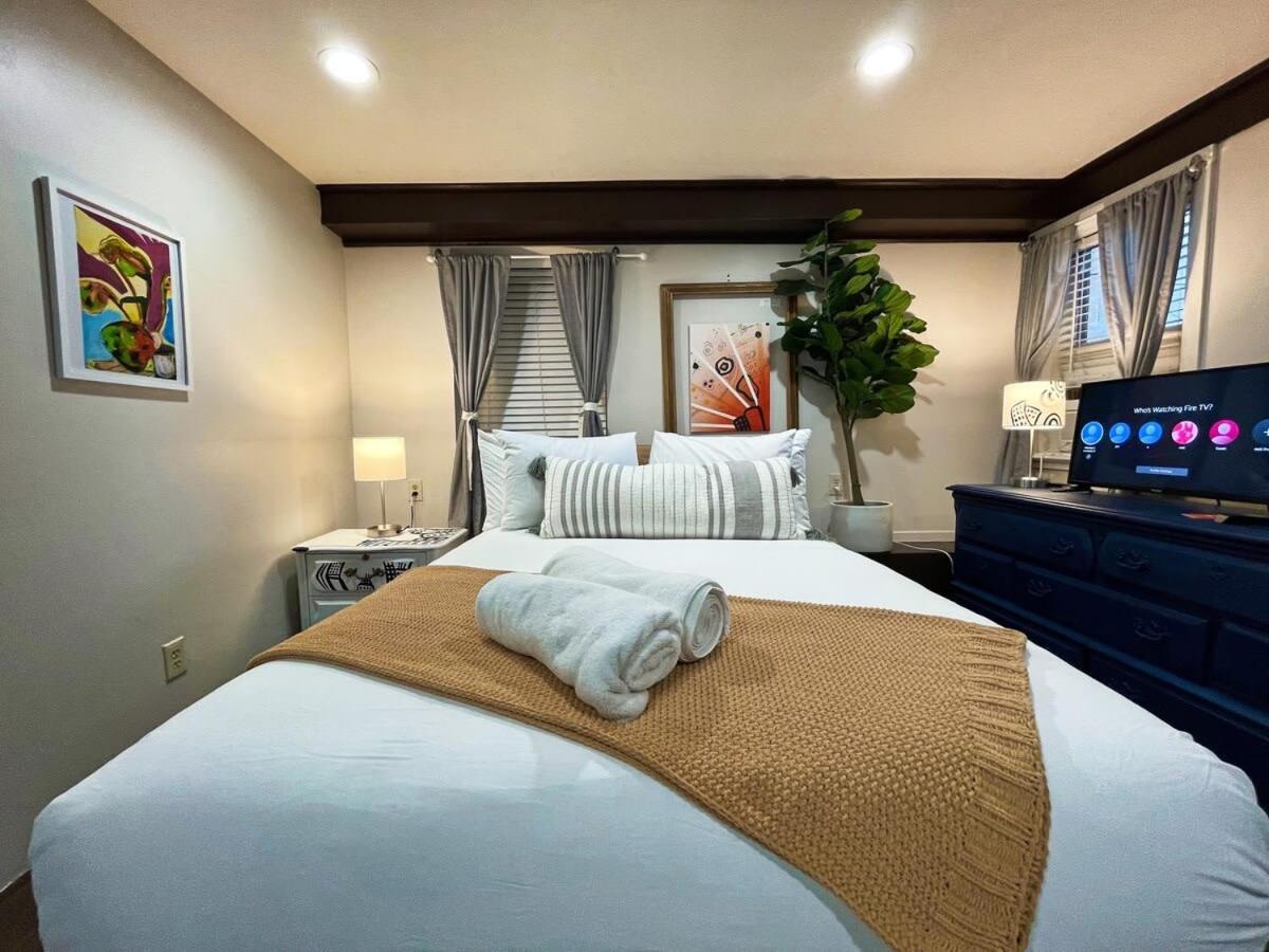 Artist'S Apartment In The Heart Of The City Sacramento Bagian luar foto